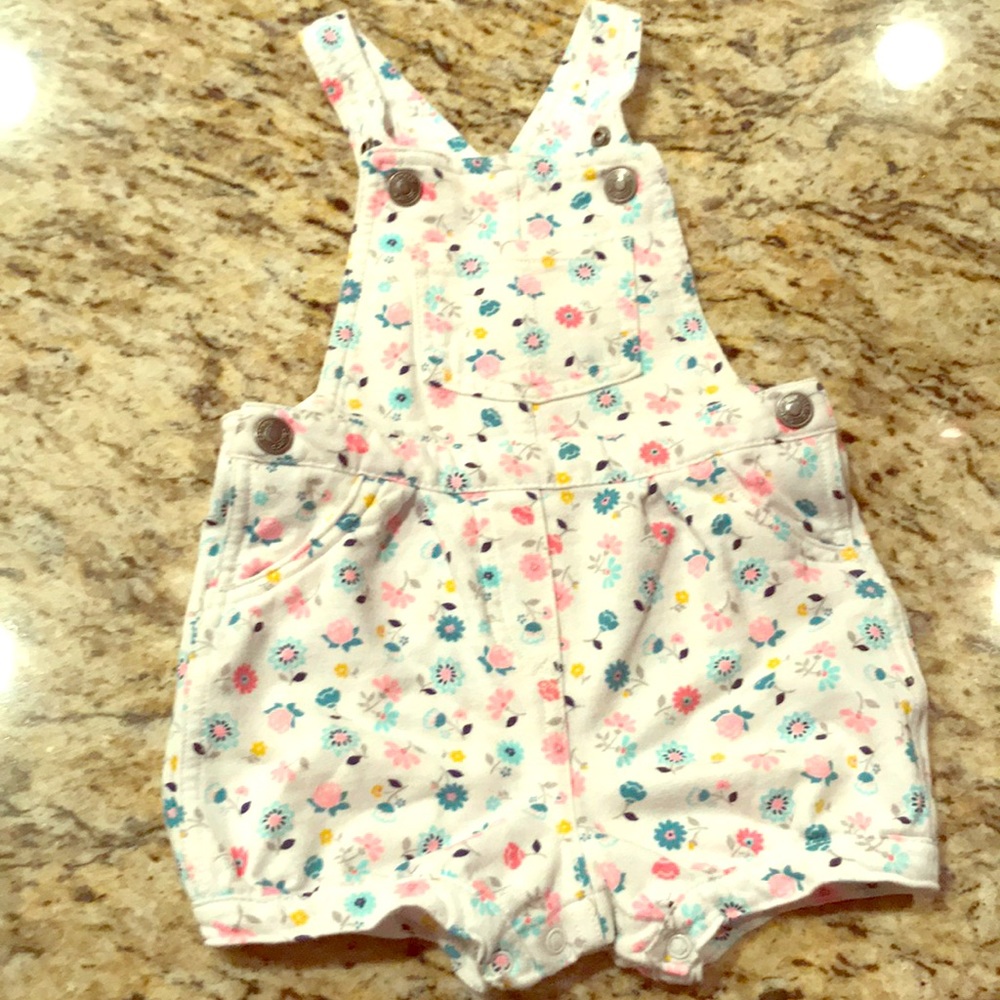 Baby girls shorts-DONATED